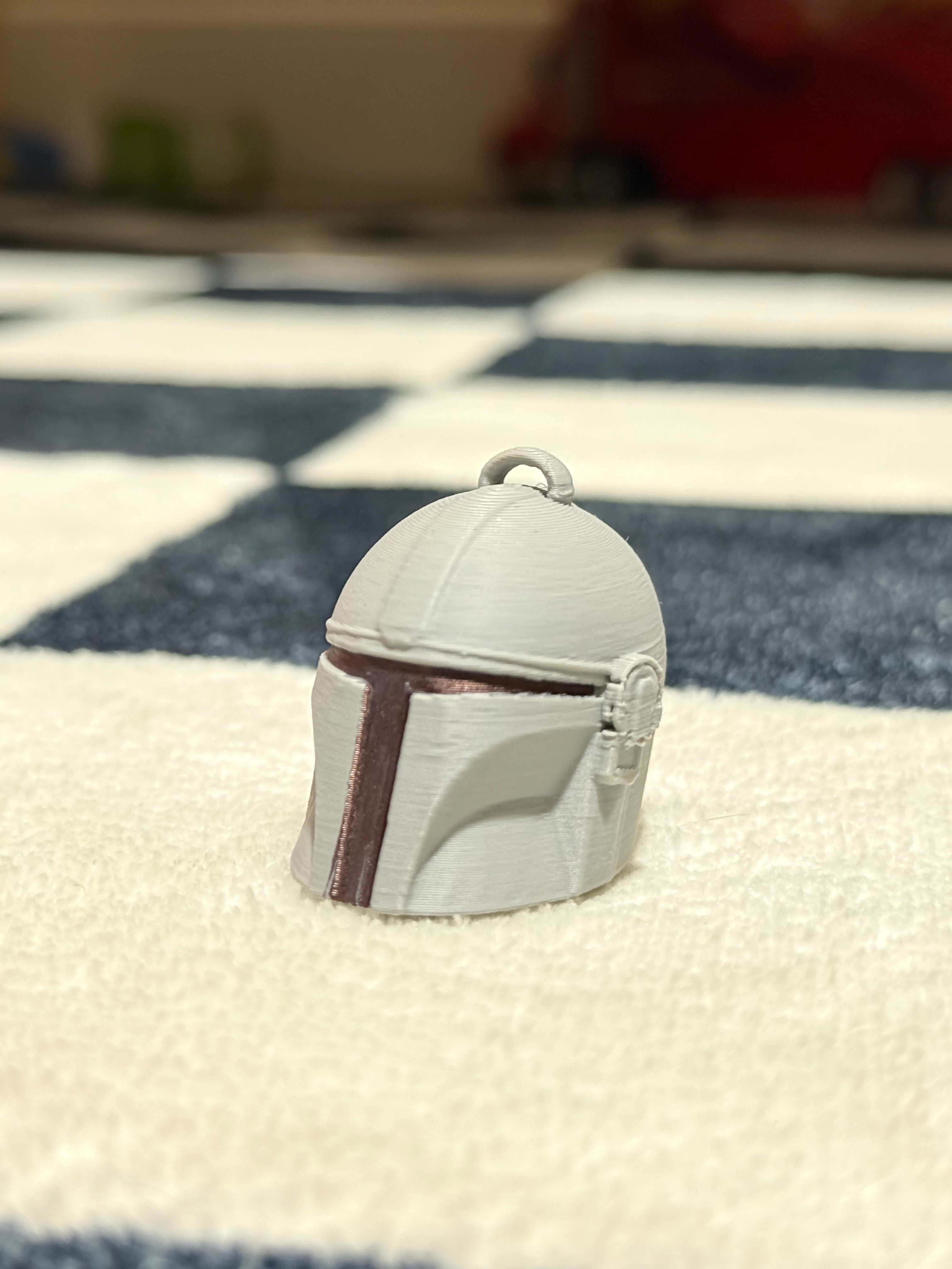 Mandalorian helmet keychain